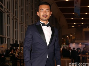 Rio Dewanto dan Sejumlah Artis Hadiri Nobar Oscar 2017 di Jakarta