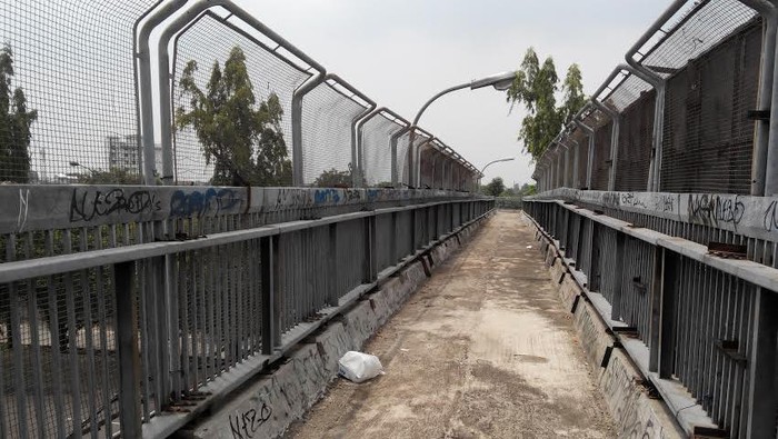 Polisi Periksa Jejak Sperma di Jembatan Penyeberangan di Lebak Bulus