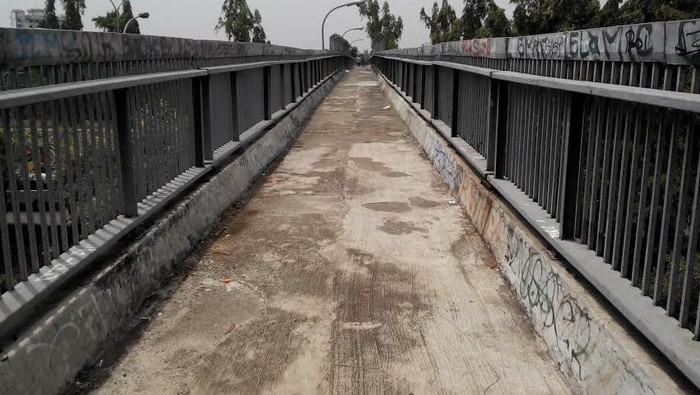 Horor di Jembatan Penyeberangan Jakarta, Bagaimana Solusinya?