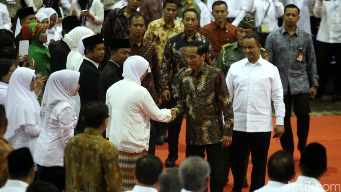 Jokowi: Kemuliaan Seorang Guru Ada Pada Karyanya