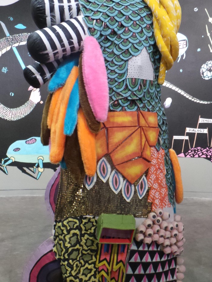 Makna Motif Sisik di Pameran Landscape Anomaly Eko Nugroho