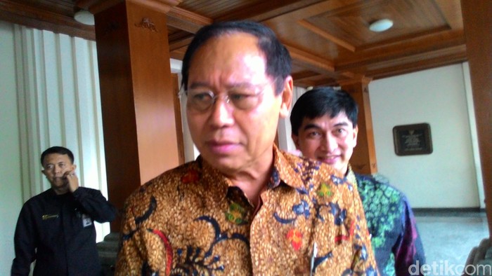 Djan Faridz Laporkan Keputusan MA yang Batalkan PPP Romi ke Luhut