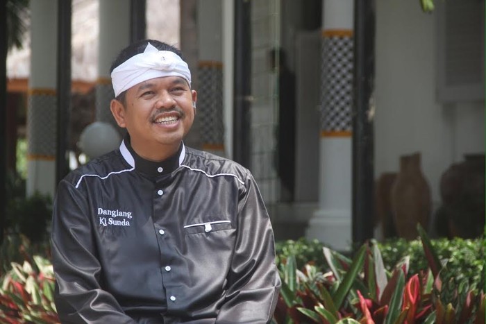 Patuhi BPK, Bupati Dedi Tarik Kembali Uang THR 2015 dan Minta Maaf ke PNS