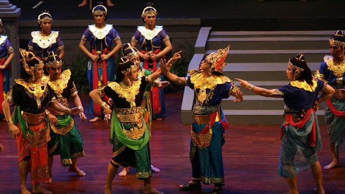 Sindiran Kasus Catut Nama Presiden di Ketoprak Bangun Majapahit PDIP