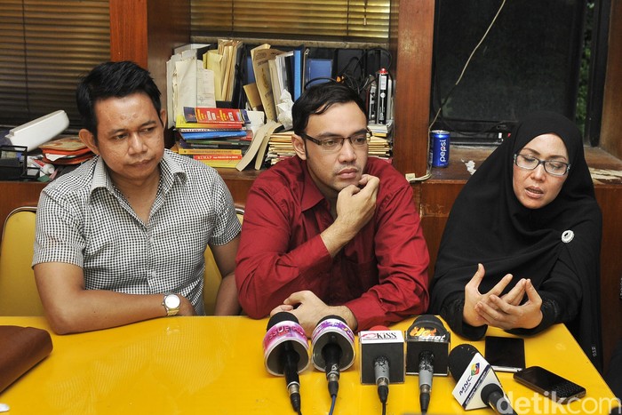 Sandy Tumiwa Digiring ke Kantor Polisi, Pengacara: Ini Bukan Penahanan