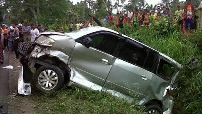 Ini Pengakuan Sopir Mobil Tabrak Dua Polisi dan Tiga Warga