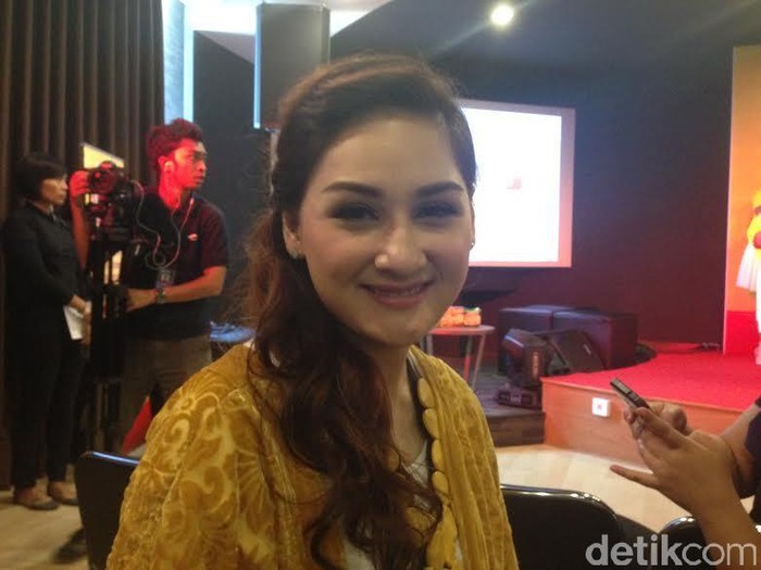 Cerita Mona Ratuliu Saat sang Anak Kapok Melewatkan Sarapan