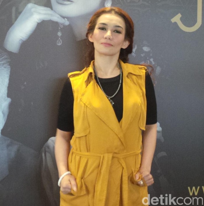 Reza Artamevia Siapkan Kejutan Spesial di Konser Jakarta Dekade 2015