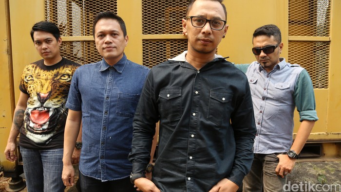 Grup band ADA Band