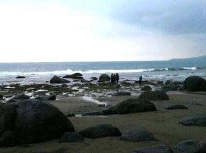 Arung Gelombang di Pelabuhan Ratu