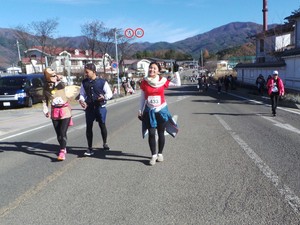 Keindahan Gunung Fuji Bikin Ariel Tatum Kuat Lari 10 Km