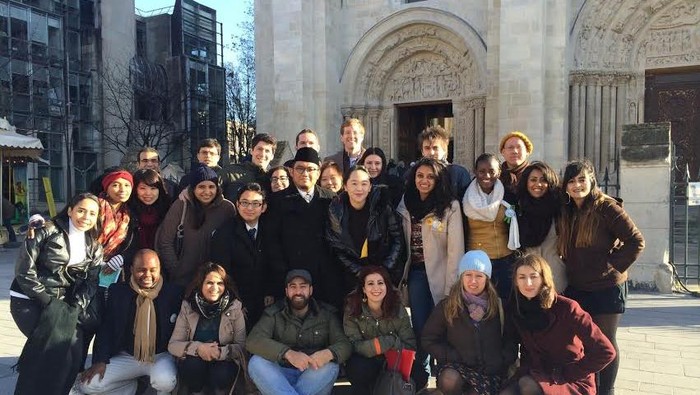 Melawan Islamofobia di Eropa dan AS