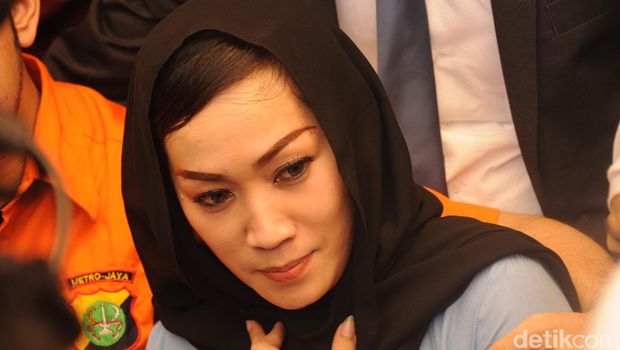 Kemeriahan d'HOT Music Day, Diana Limbong Diceraikan Sandy Tumiwa