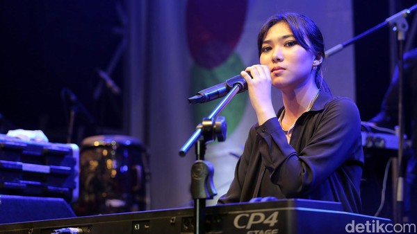 Aksi Teatrikal Isyana Sarasvati di JGTC 2015