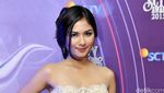 Gaya Ariel Tatum Liburan di Jepang, Sandy Tumiwa Kecup Istri di Polda