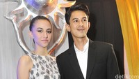 Pasangan yang berpacaran sejak dua tahun lalu itu memang ingin menggelar pesta pernikahan dengan nuansa intim. Pool/Noel/detikFoto.