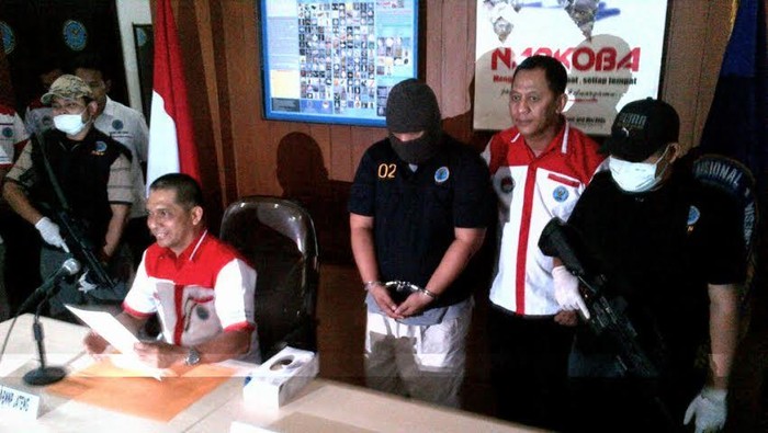 Dicokok BNNP Jateng, Endra Sempat Buang Sabu ke Kloset Bus