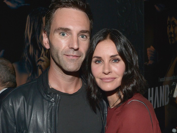 Courteney Cox dan Johnny McDaid Snow Patrol Batalkan Pertunangan