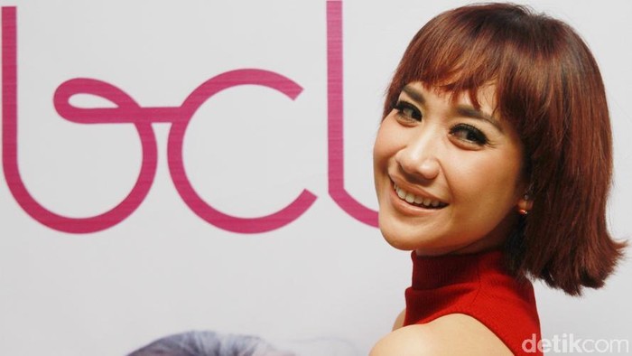 BCL Antusias Dengar BJ Habibie akan Nonton My Stupid Boss