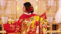 Detail belakang kimono yang dikenakan Ariel.
