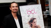 Ashraf turut menghadiri acara perilisan album BCL bertajuk Hit Singles and More. Pool/Gus Mun/detikFoto.