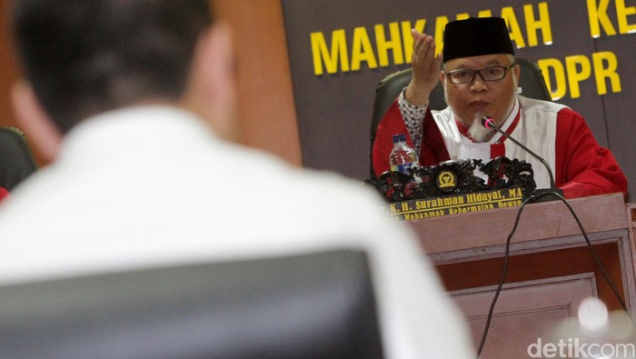 Debat Soal Putar Rekaman Lengkap Novanto, Sidang MKD Diskors