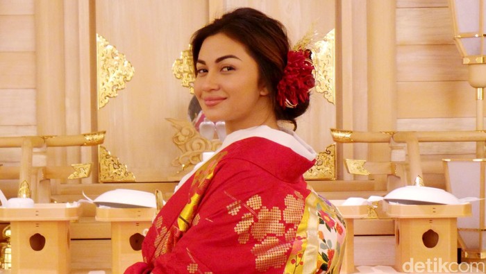 Liburan di Jepang, Ariel Tatum Juga Belajar Budaya Negeri Sakura