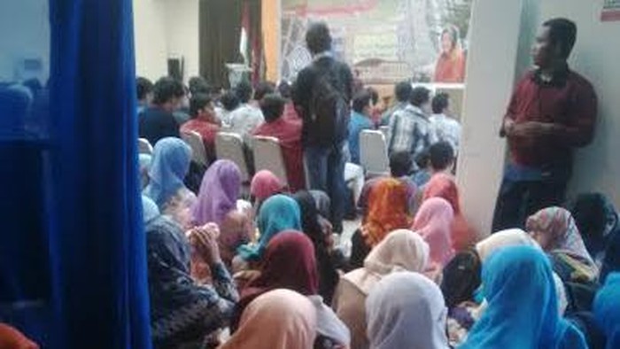 Batal Beri Kuliah Umum di UMS, Ini Kata Risma
