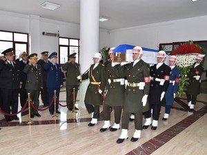 Pilot Rusia yang Ditembak Jatuh Diberi Penghargaan Tertinggi Negaranya