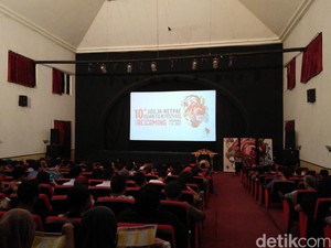 Nay Karya Djenar Maesa Ayu Buka Hari ke-3 JAFF 2015