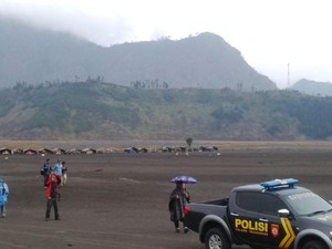 Bromo Status Siaga Area Laut Pasir, Kawah dan Savana Ditutup