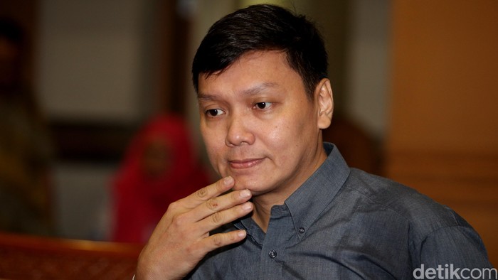 Pengacara publik dan calom pimpinan KPK Surya Tjandra
