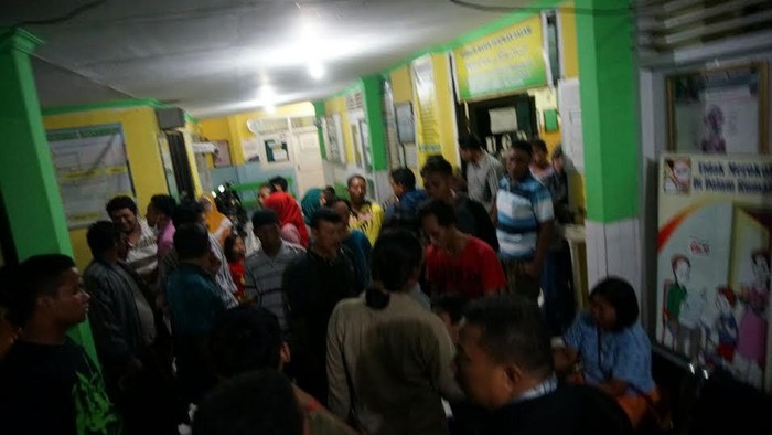 Dua Pelajar Tewas Tertimpa Pohon Tua