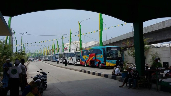 Ribuan Orang Hadiri Haul Mbah Priok, Aktivitas Pelabuhan Tak Terganggu