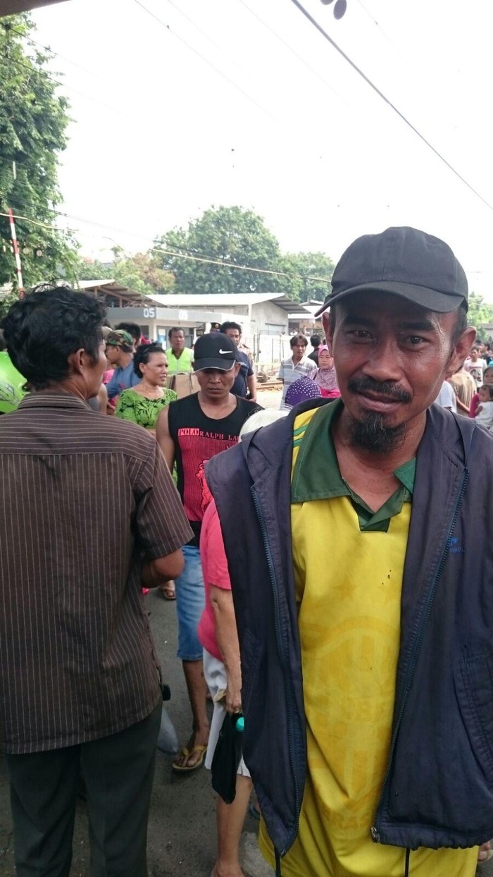 Saksi: Diteriaki Warga, Sopir Metromini Nekat Terobos Pintu Kereta