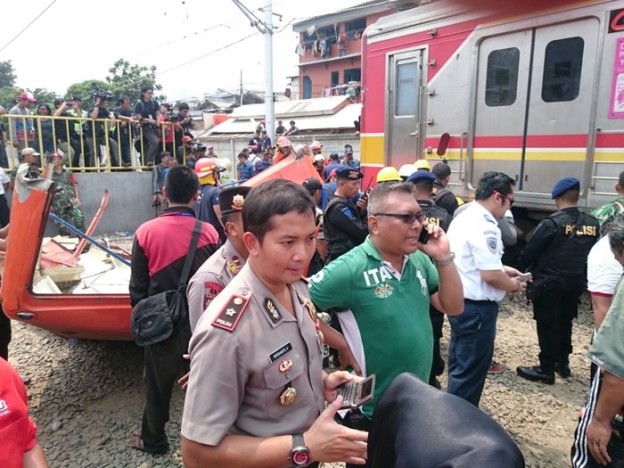Polisi Cari Kemungkinan Korban di Luar Penumpang Metromini