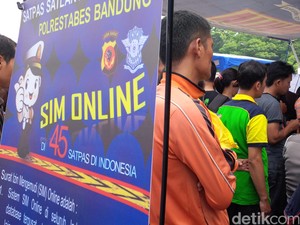 Begini Cara Polda Jabar Siasati Kekurangan Material SIM