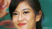 Bintang film 7/24 itu mengaku kini tidak cepat lelah. Pool/Gus Mun/detikFoto.