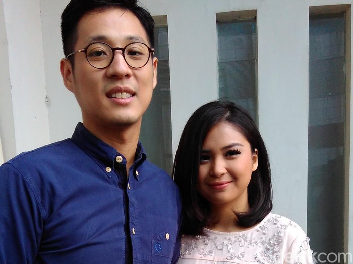 Dilamar Junior Liem, Putri Titian Kok Tertutup Sih?