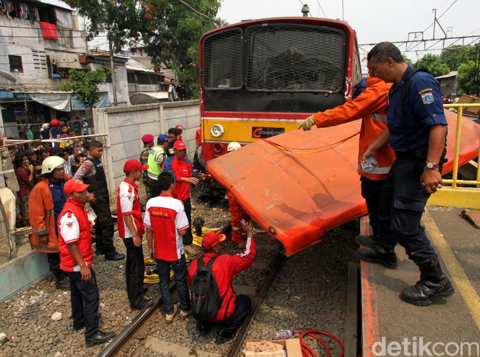 Teridentifikasi dari Jari Kaki, Korban Metromini Maut Bernama Andi