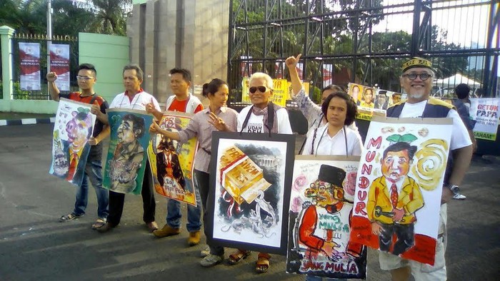 Seniman Datangi DPR, Bawa Lukisan Minta Novanto Mundur