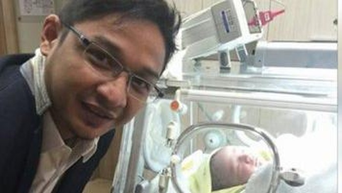 Anak ke-3 Adelia Disebut Ganteng, Mirip Pasha Ungu