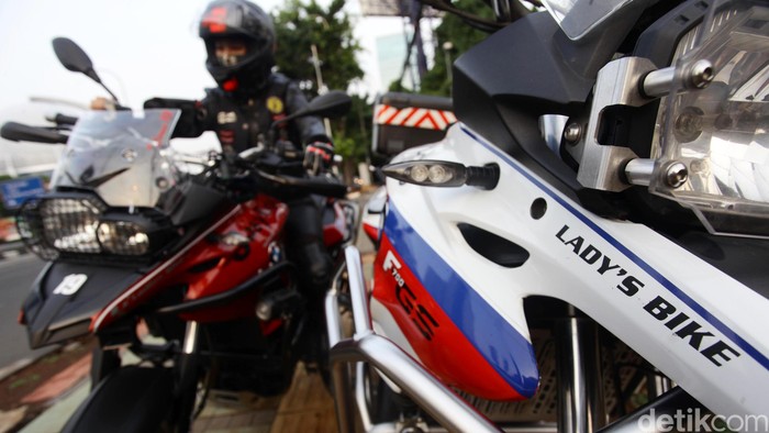 Lady Bikers! Sebelum Naik Motor Perhatikan Hal Ini Ya!