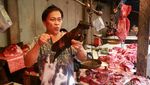 Foto: Anjing Hingga Ular Pun Dimakan di Tomohon