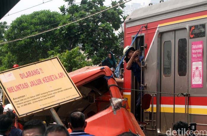 Dirut Metromini Minta Anggotanya Iuran untuk Korban Kecelakaan di Angke
