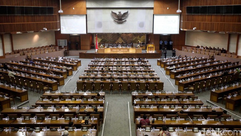 Komisi III Akan Tentukan Nasib Capim KPK Hari Ini Komisi III Akan Tentukan Nasib Capim KPK Hari Ini