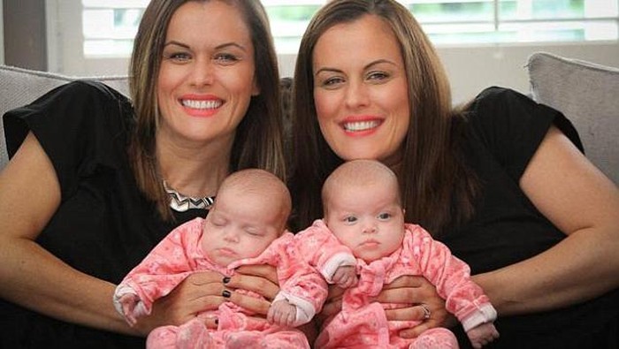 Langka, Michelle yang Kembar Identik Punya Bayi Kembar yang Juga Identik