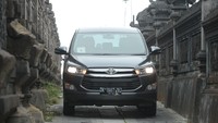 Misalnya ekspor Innova dilakukan pada 2020 lalu, hanya 2 unit dan 2021 menjadi 10 unit. Foto: Toyota Astra Motor