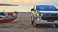 Toyota Kijang Innova di urutan kedua dengan angka penjualan 3.837 unit sepanjang bulan Juli 2016. Foto: Toyota Astra Motor