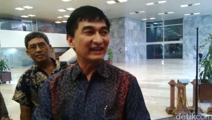 Dimyati Natakusumah mengaku mendapat teror lewat telepon setelah sidangkan Novanto, Selasa (8/12/2015).
